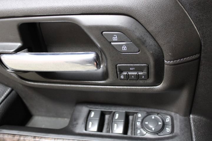 Certified 2022 GMC Sierra 3500 Denali image 20