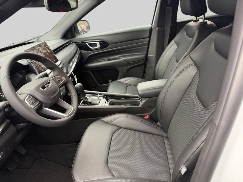New 2026 Jeep Compass Latitude AWD/4WD image 9