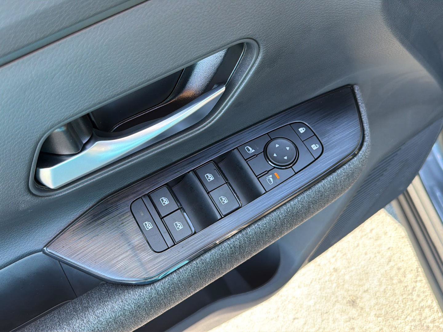 New 2026 Nissan Kicks SV w/ Cold Weather Package FWD image 29
