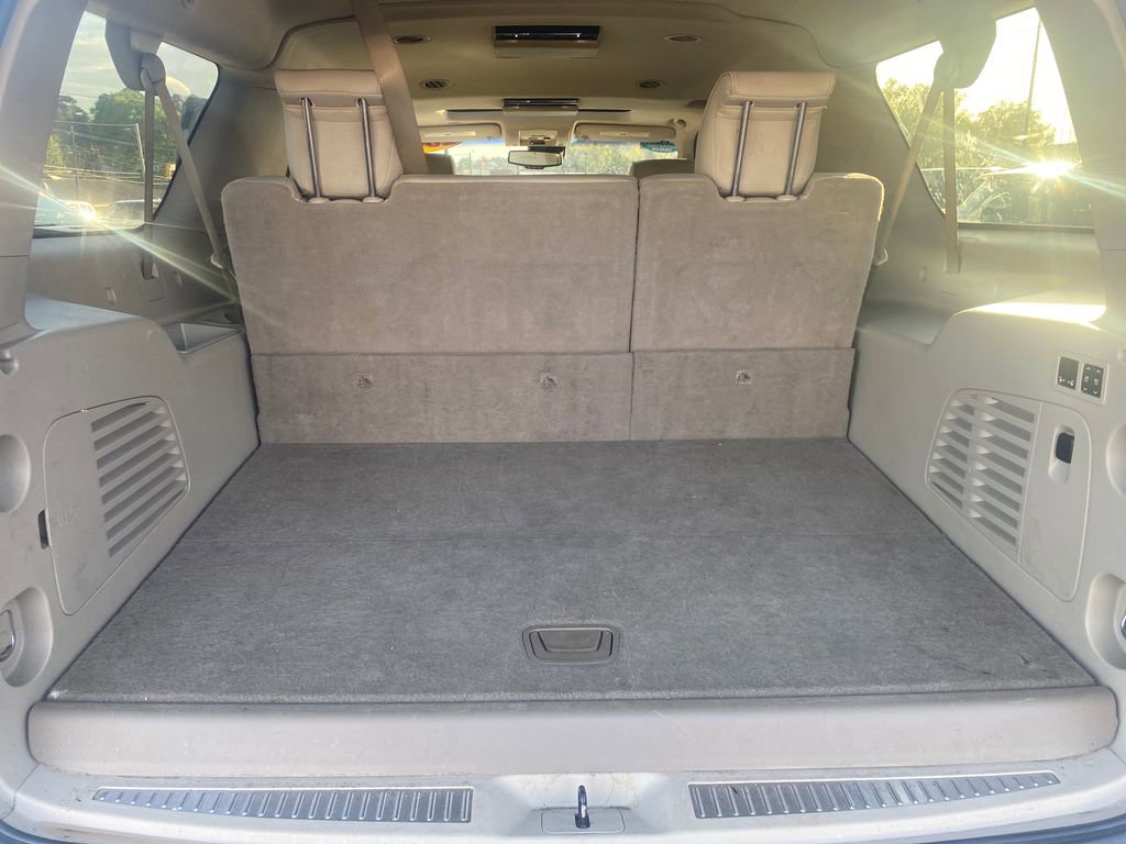 Used 2016 GMC Yukon XL Denali w/ Open Road Package image 24