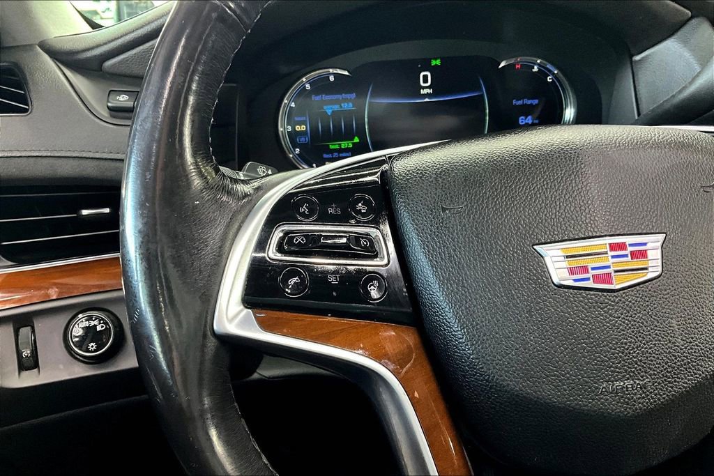 Used 2017 Cadillac Escalade Luxury AWD/4WD image 11
