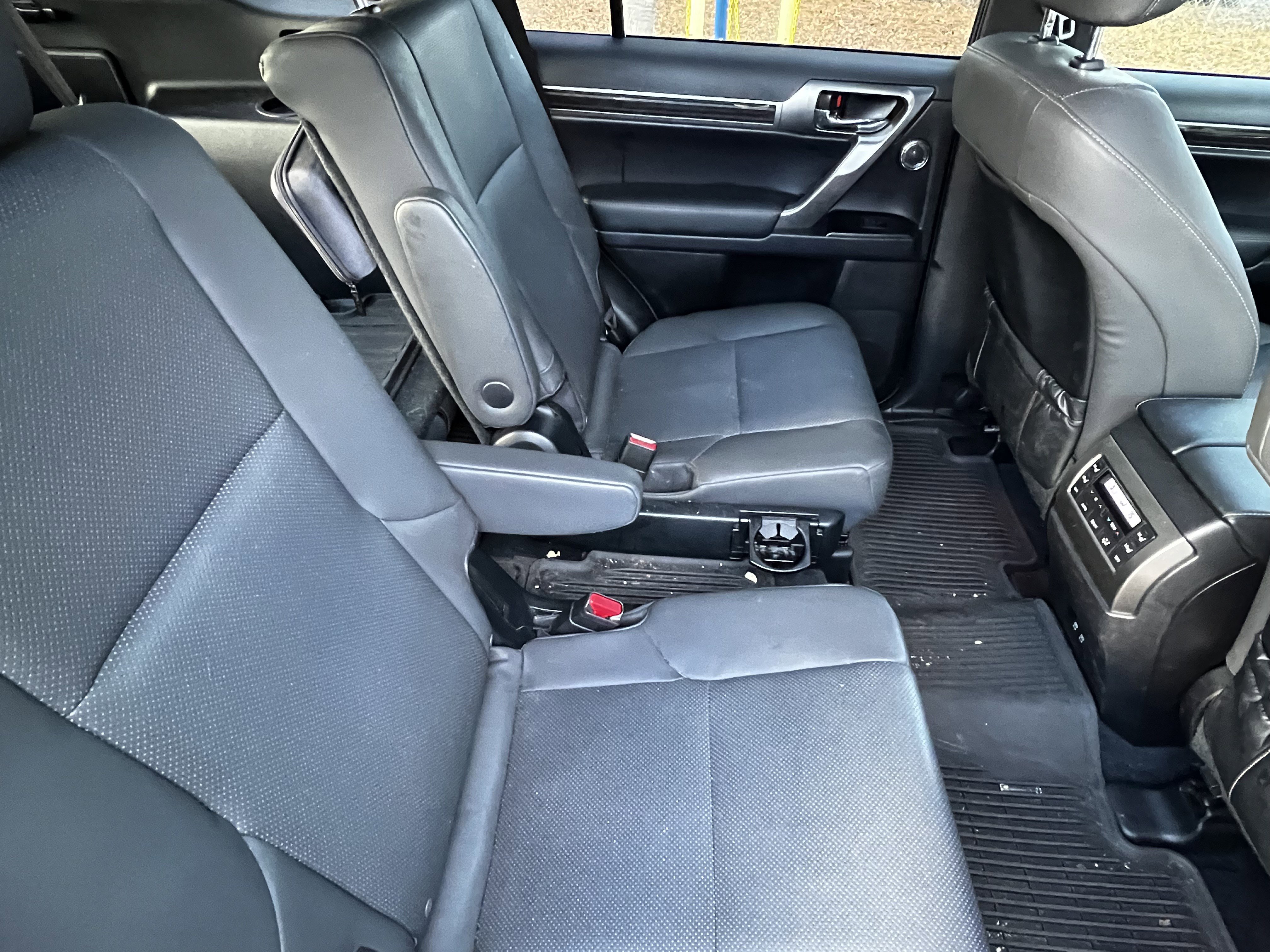 Used 2023 Lexus GX 460 Premium image 40