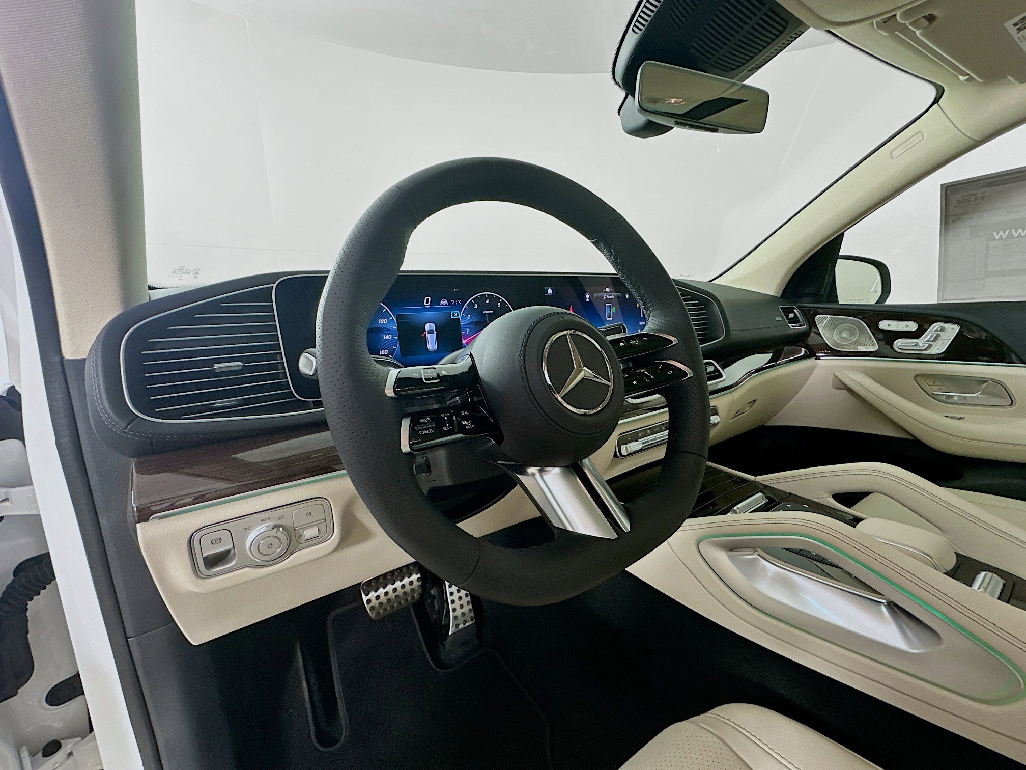 Certified 2026 Mercedes-Benz GLS 450 4MATIC image 9