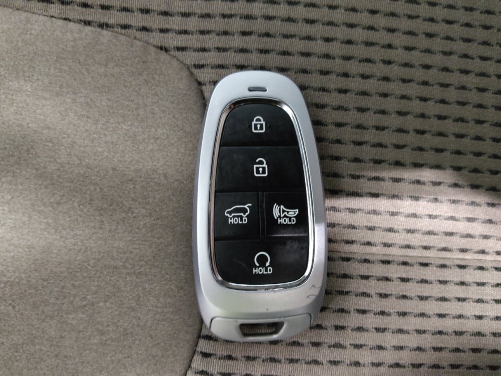 Used 2023 Hyundai Santa Fe SEL AWD/4WD image 32