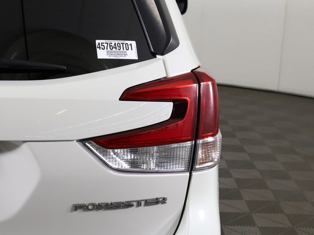 Used 2021 Subaru Forester Premium image 17