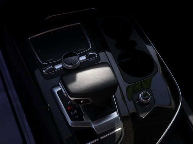 Used 2019 Audi Q7 3.0T Prestige w/ Prestige Package image 37