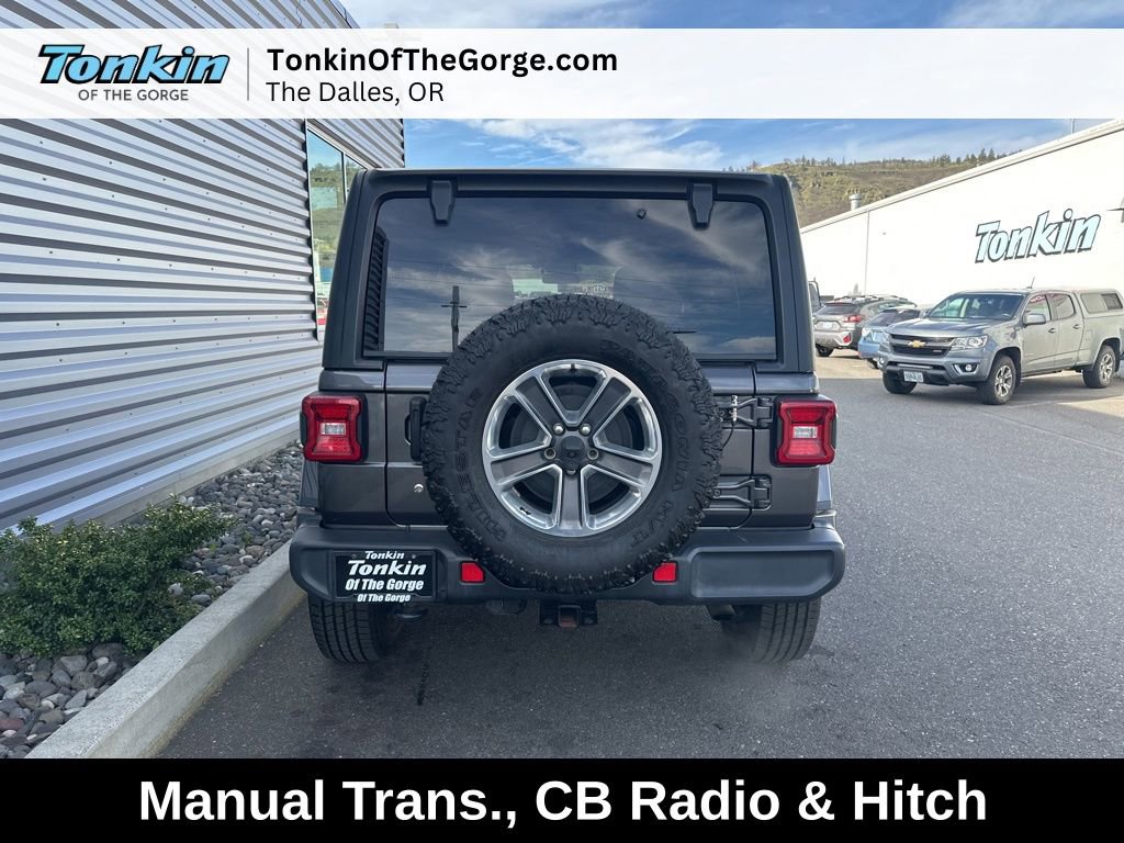 Used 2018 Jeep Wrangler Unlimited Sahara AWD/4WD image 7