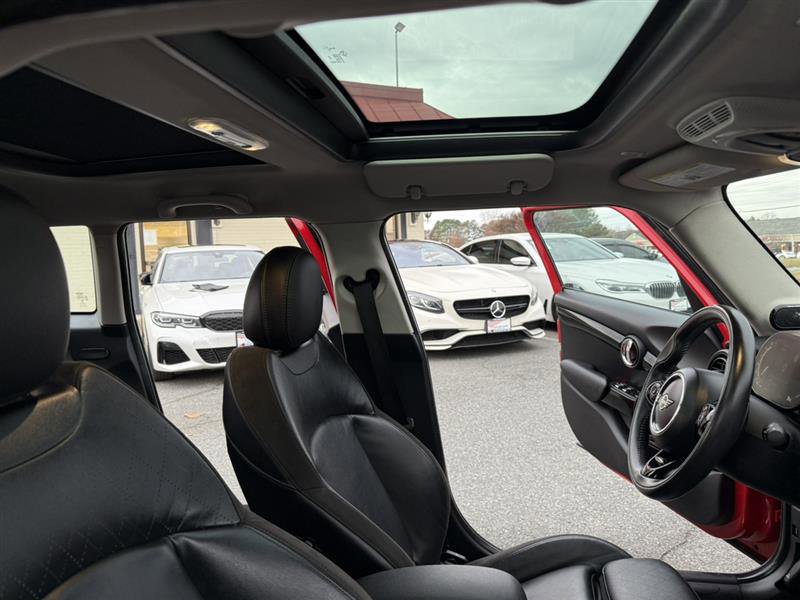 Used 2021 MINI Cooper S image 15