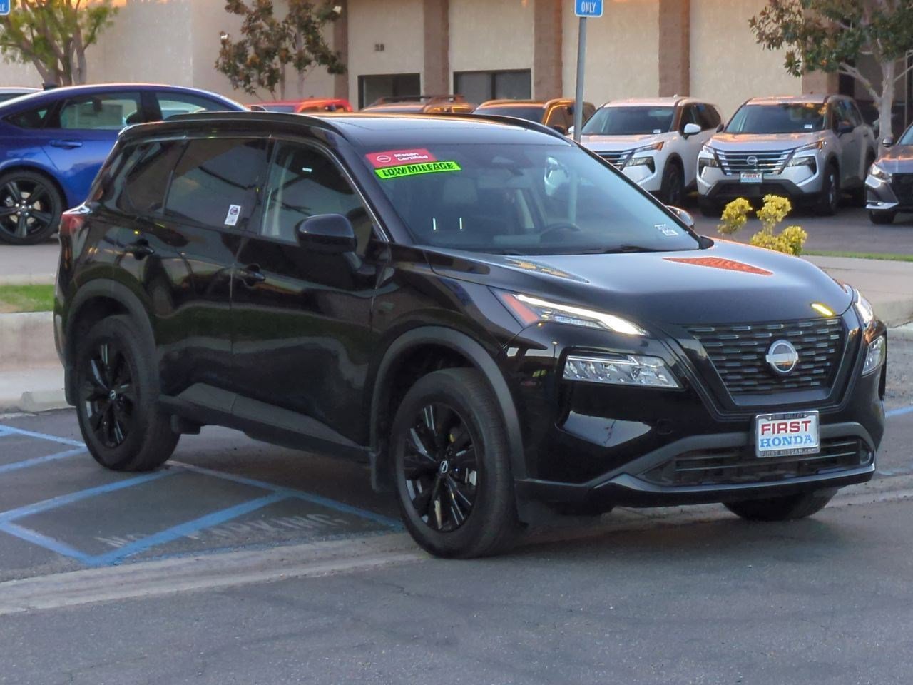 Certified 2023 Nissan Rogue SV w/ SV Premium B Package image 3