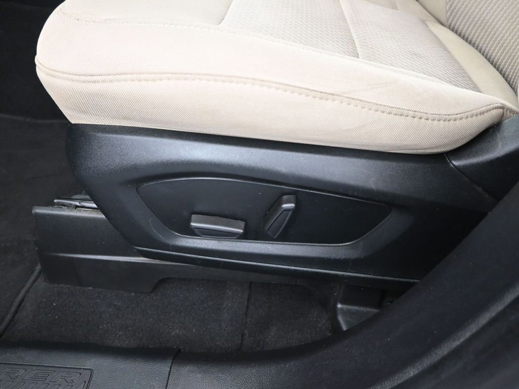 Certified 2021 Ford Explorer 2WD image 19