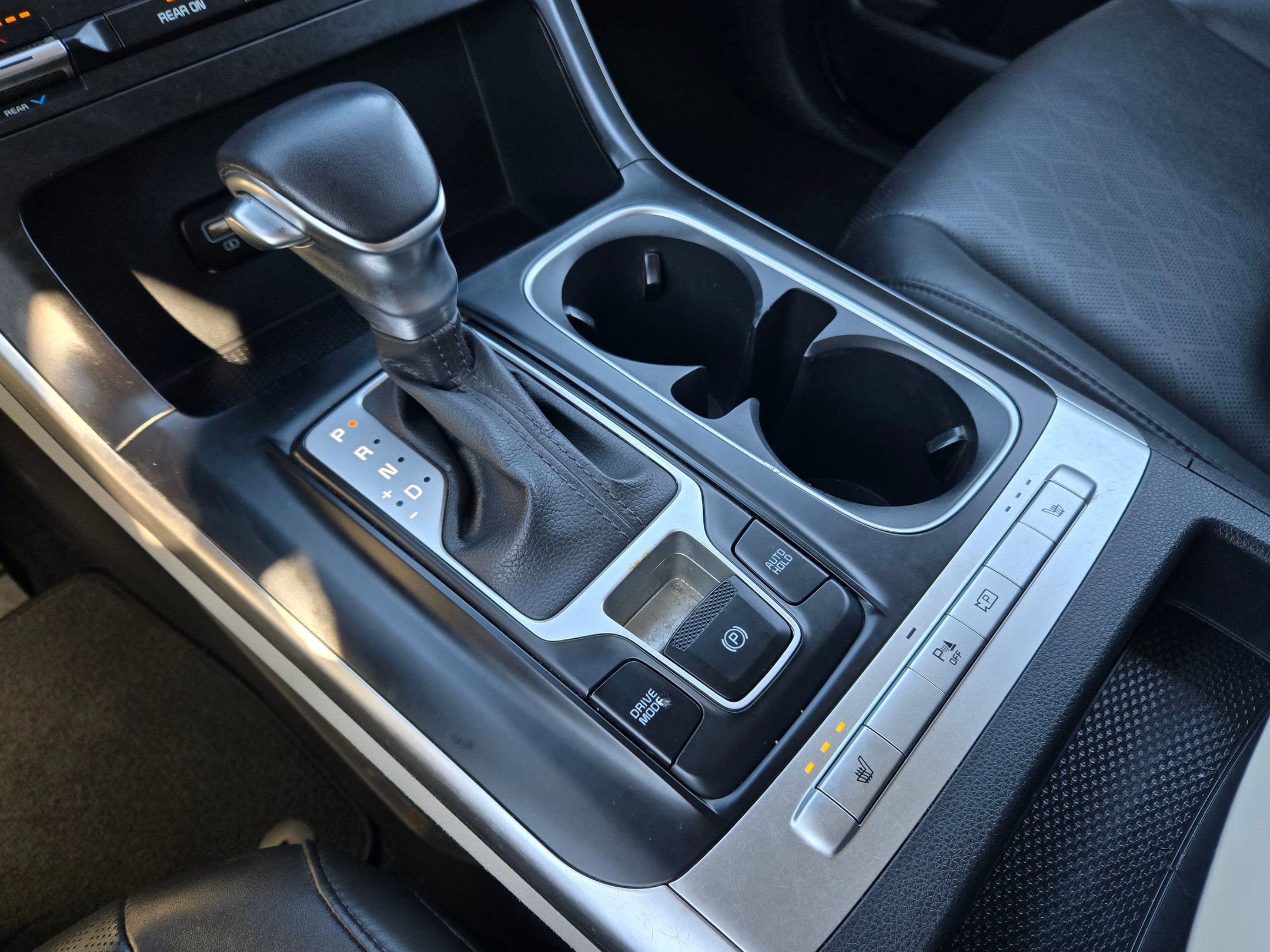 Certified 2023 Kia Carnival LX image 30