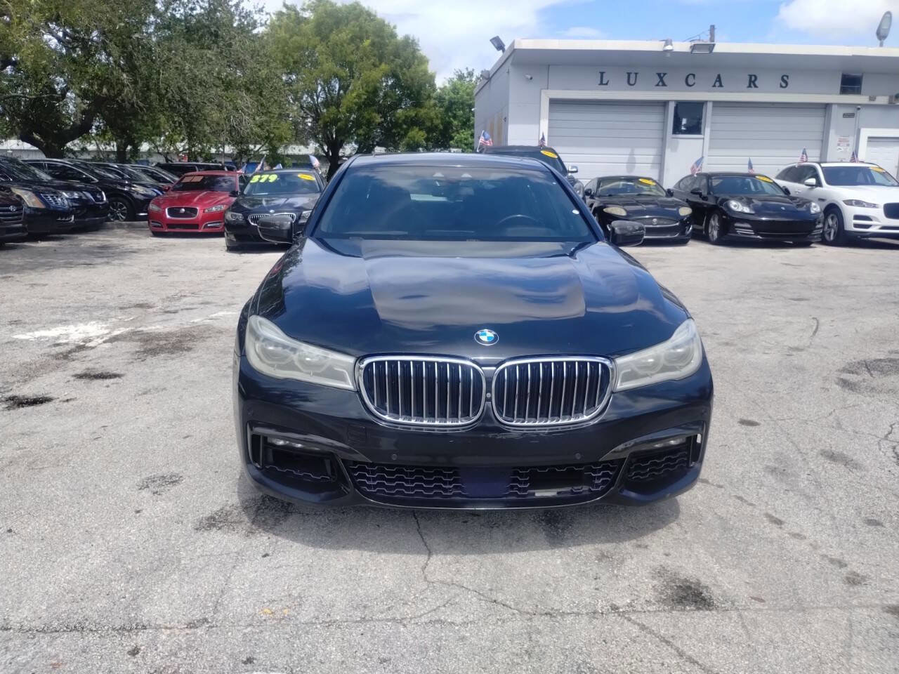 Used 2016 BMW 750i image 25