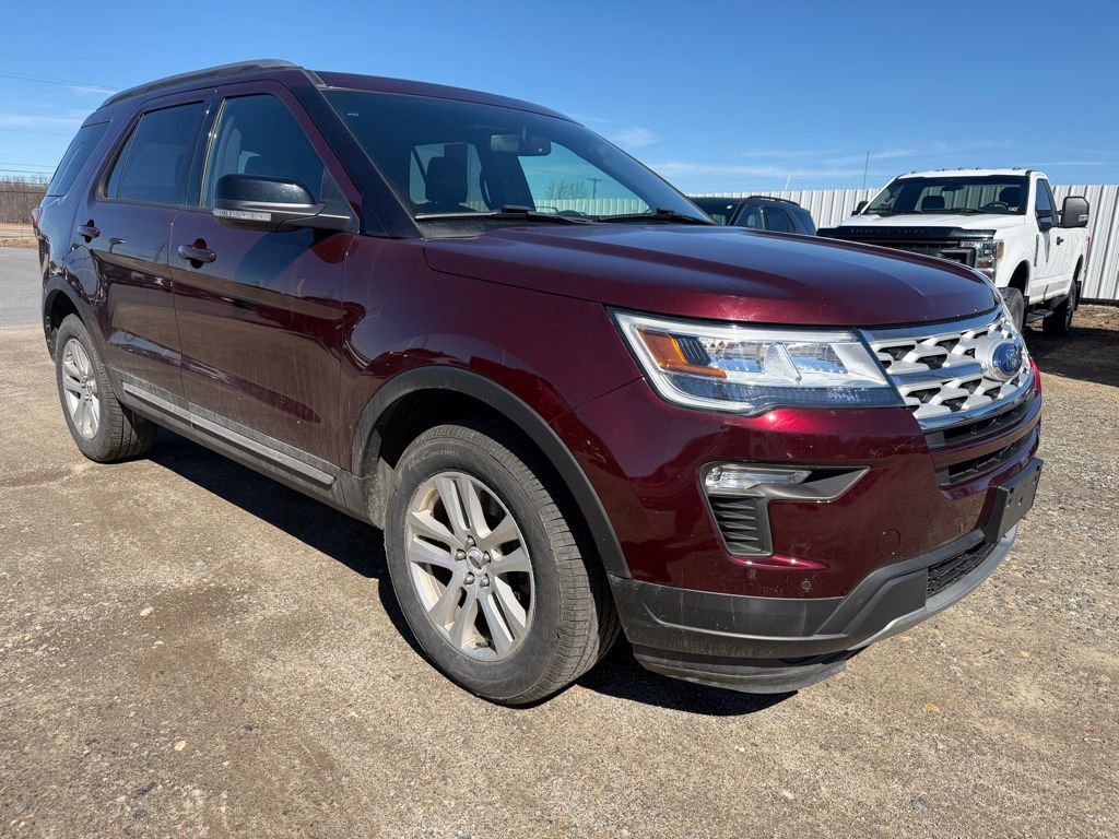 Used 2018 Ford Explorer XLT w/ Equipment Group 202A image 7
