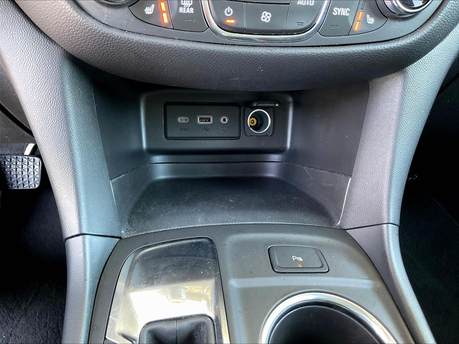 Used 2022 Chevrolet Equinox LT FWD image 15
