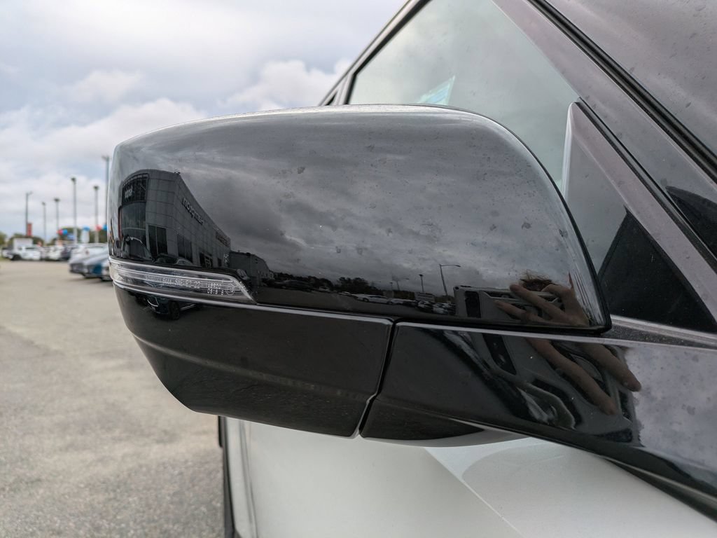 New 2026 Nissan Armada PRO-4X w/ Captain's Chari Seat Package AWD/4WD image 12