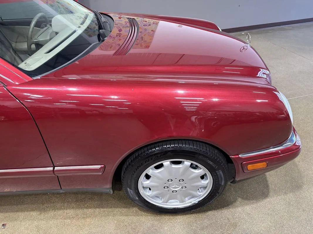 Used 1999 Mercedes-Benz E 320 Sedan image 50