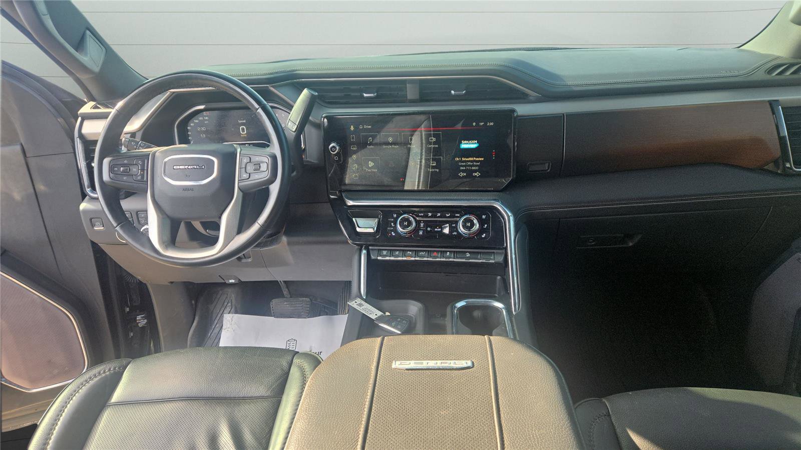 Used 2024 GMC Sierra 2500 Denali w/ Technology Package image 18