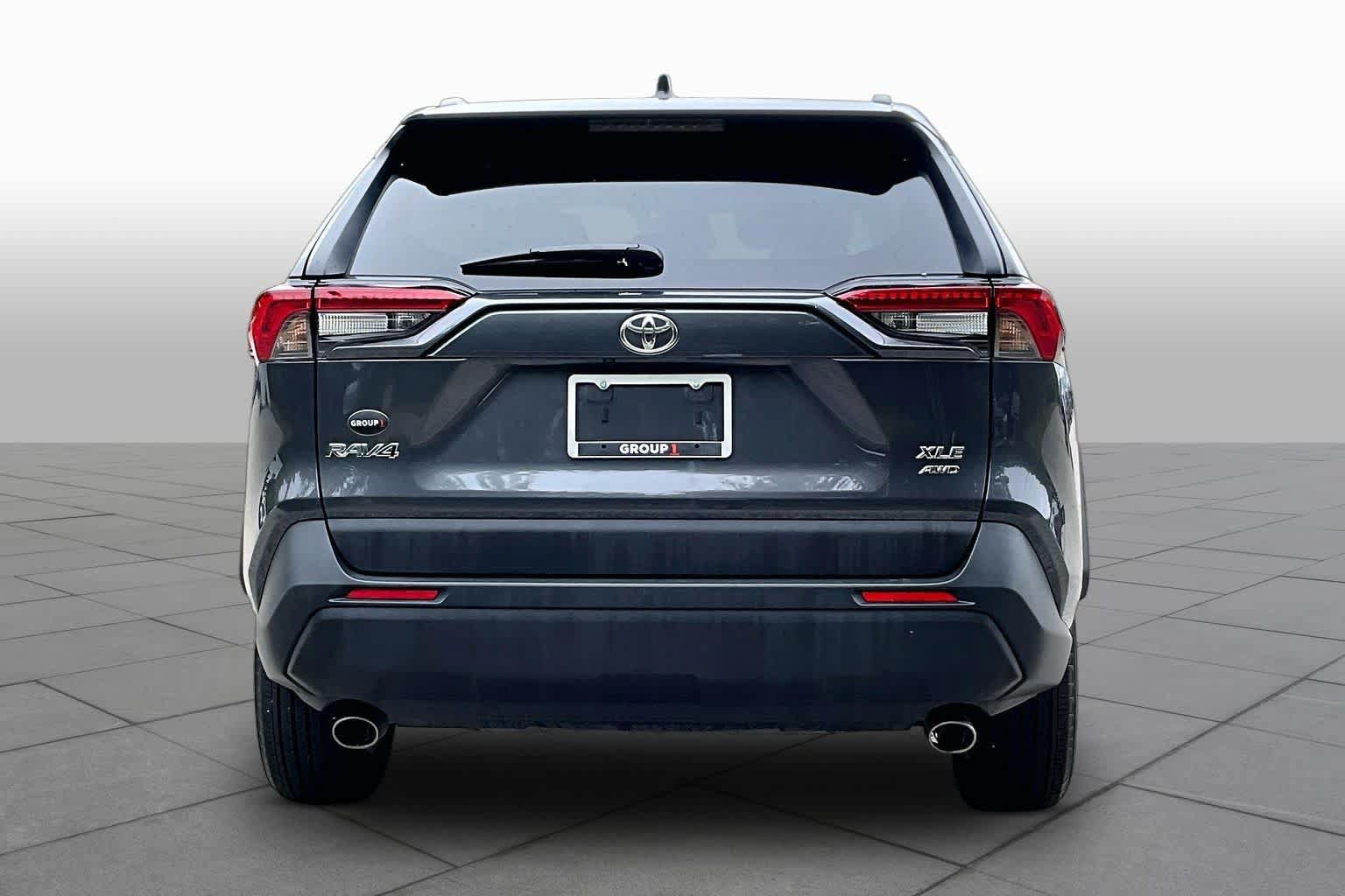 Used 2025 Toyota RAV4 XLE w/ Convenience Package AWD/4WD image 5