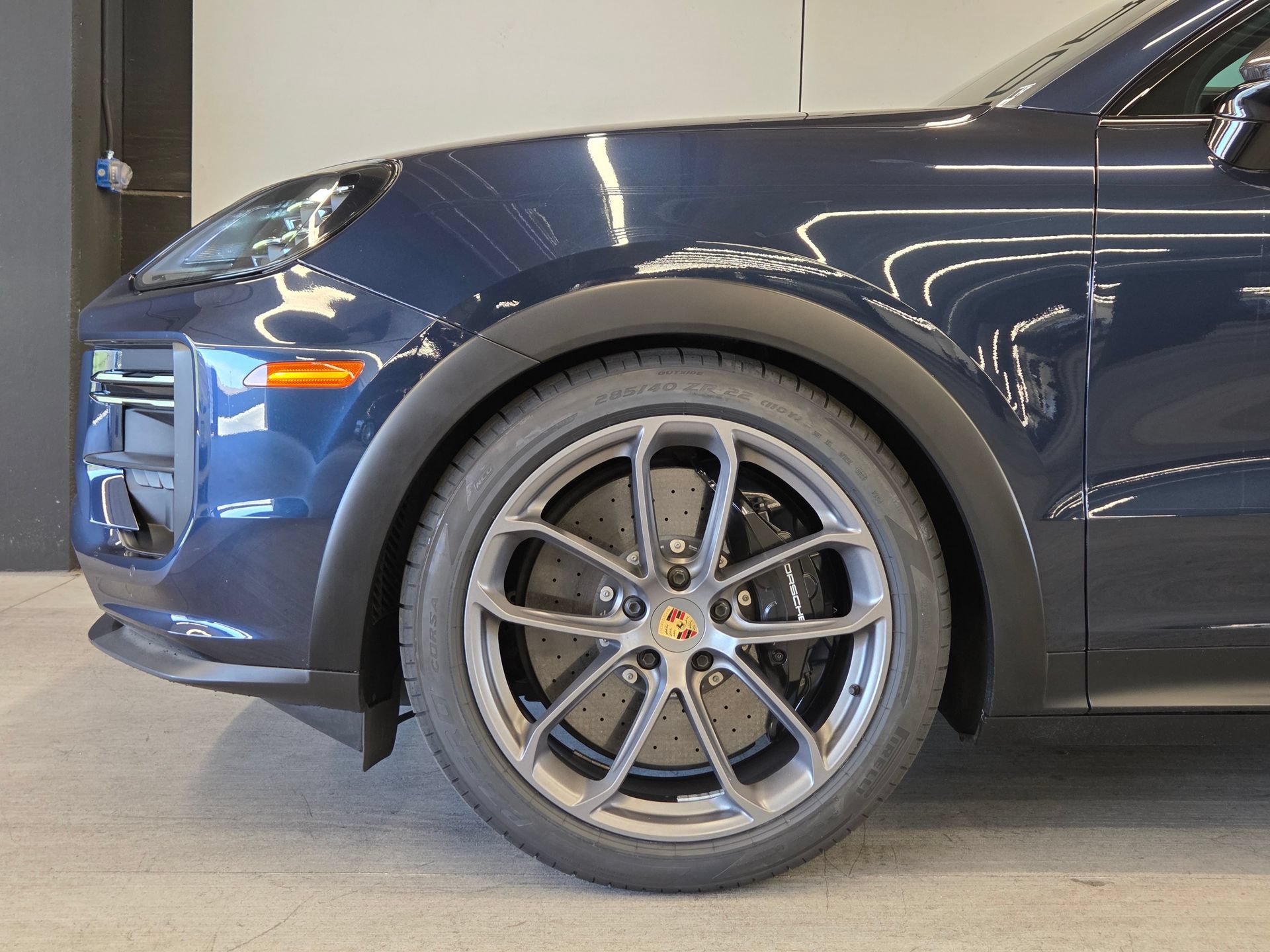 Certified 2024 Porsche Cayenne Turbo GT AWD/4WD image 9