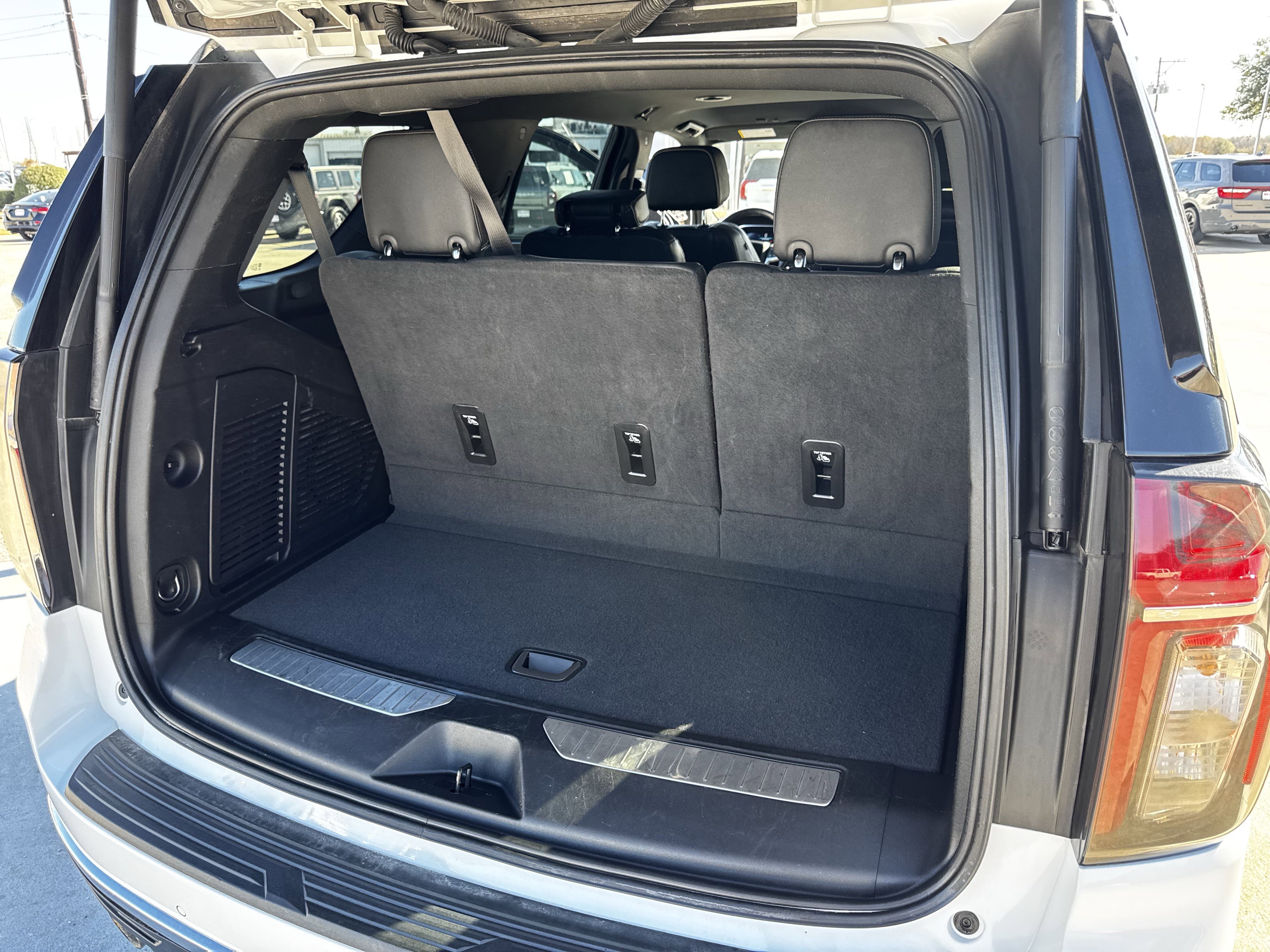 Used 2024 Chevrolet Tahoe Premier image 41