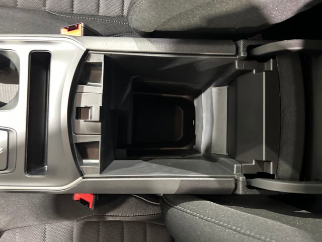 Used 2024 Ford Edge SE image 19