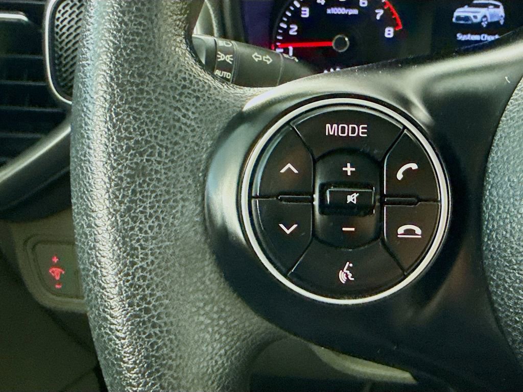 Used 2021 Kia Soul S FWD image 11