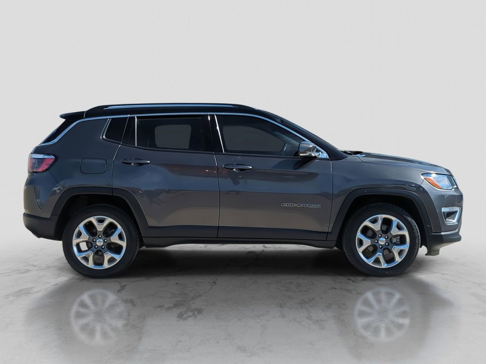 Used 2019 Jeep Compass Limited image 9