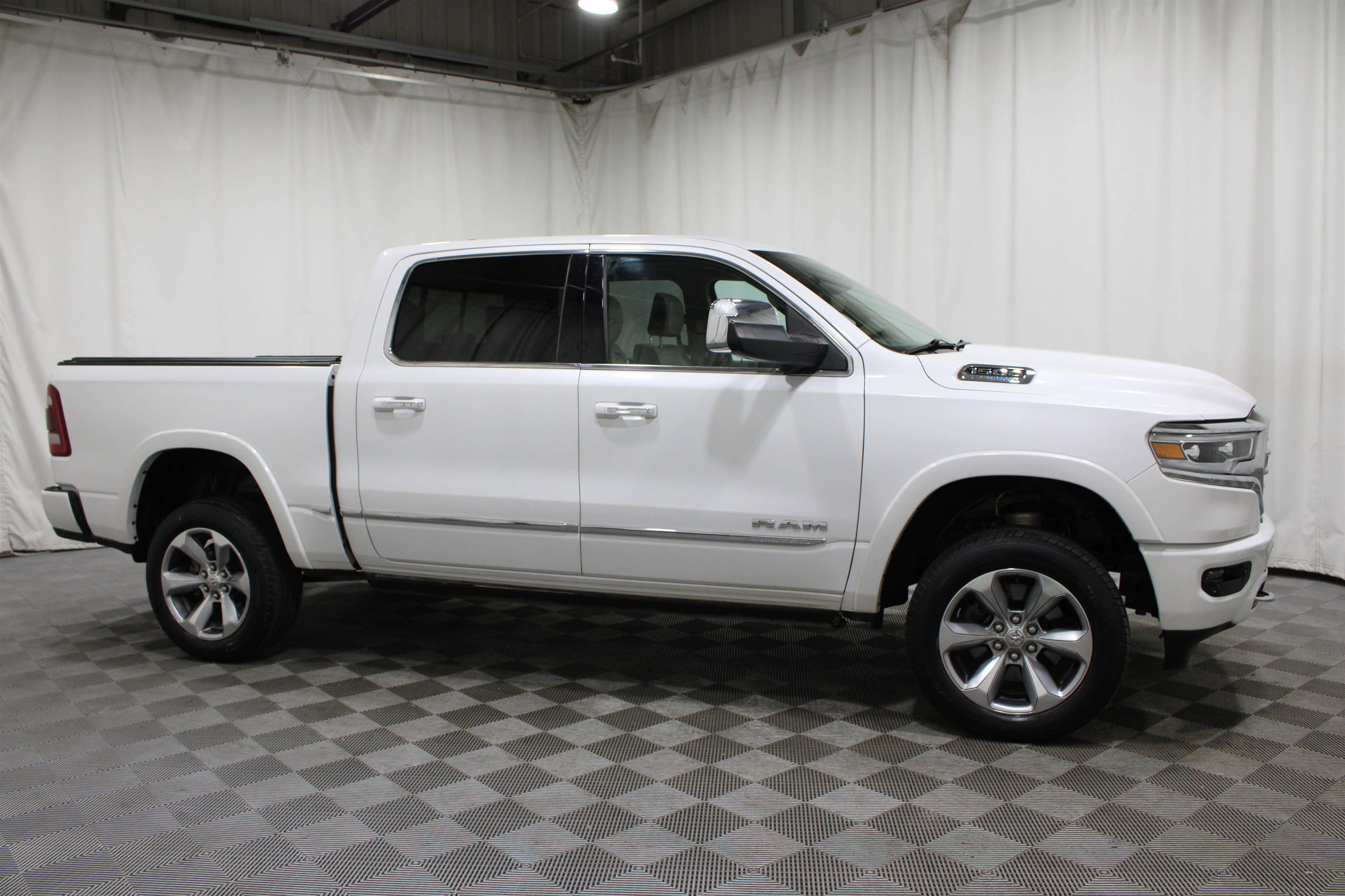 Used 2021 RAM 1500 Limited AWD/4WD image 28