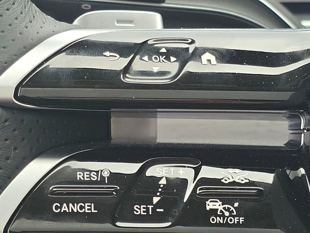 Certified 2026 Mercedes-Benz GLS 450 4MATIC image 38