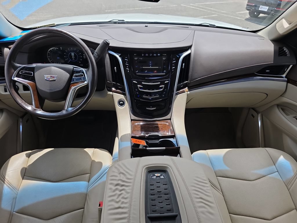 Used 2017 Cadillac Escalade 2WD image 13