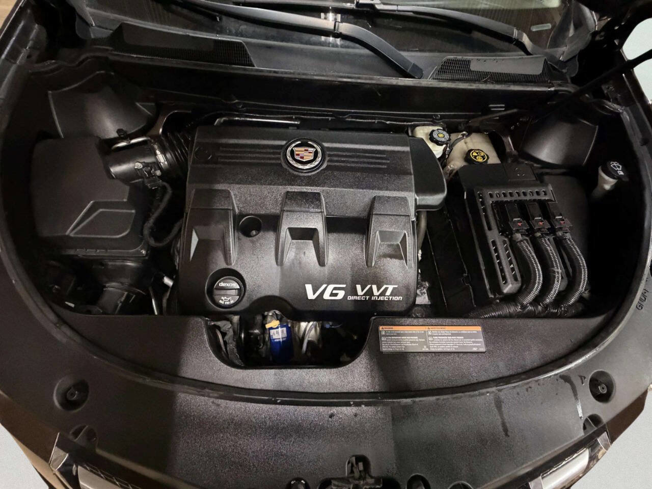 Used 2015 Cadillac SRX Luxury w/ Driver Awareness Package image 31