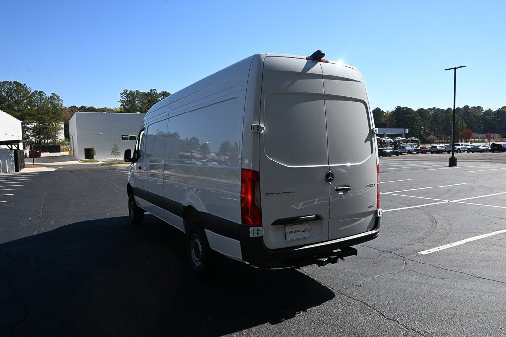 Used 2026 Mercedes-Benz Sprinter 2500 image 4