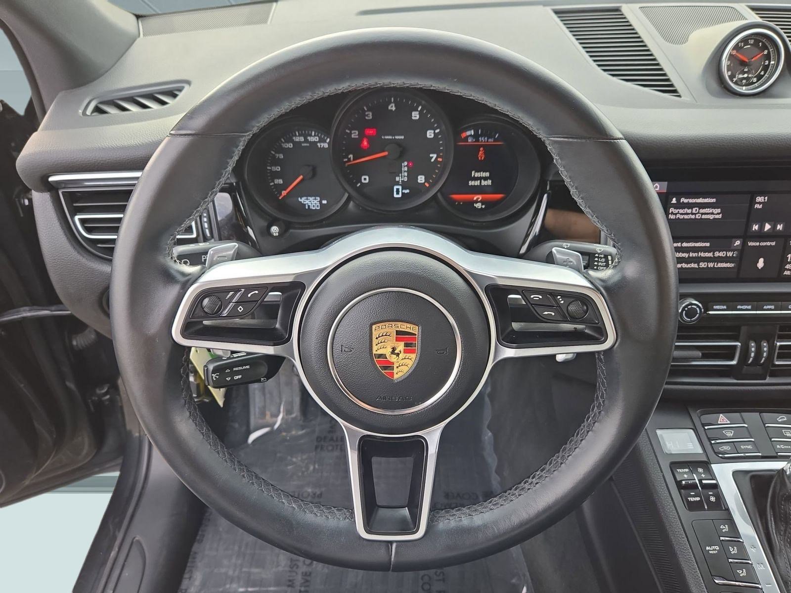 Used 2020 Porsche Macan image 4
