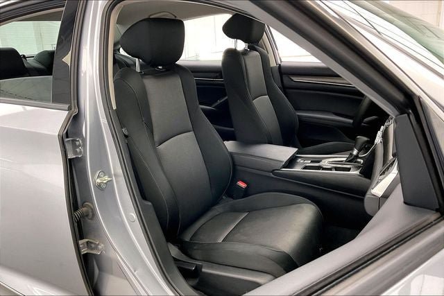 Used 2020 Honda Accord LX image 7