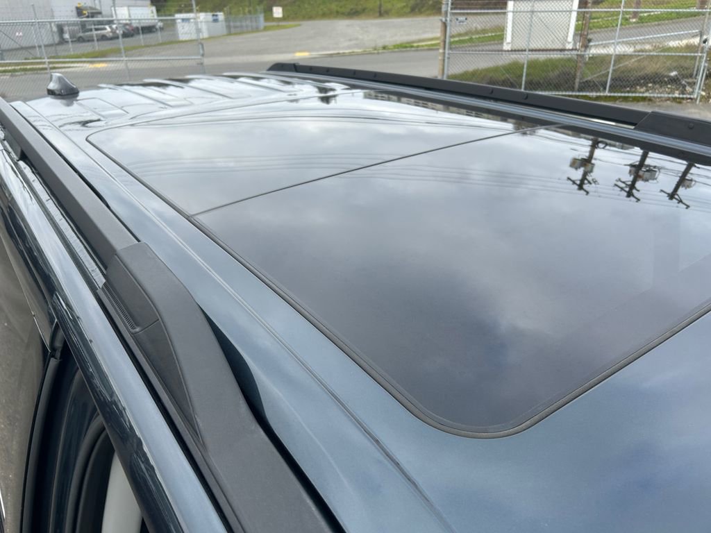 Used 2025 Ford Expedition Active image 28