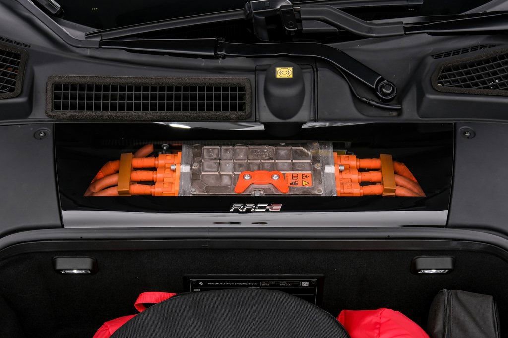 Used 2022 Ferrari SF90 Spider image 61