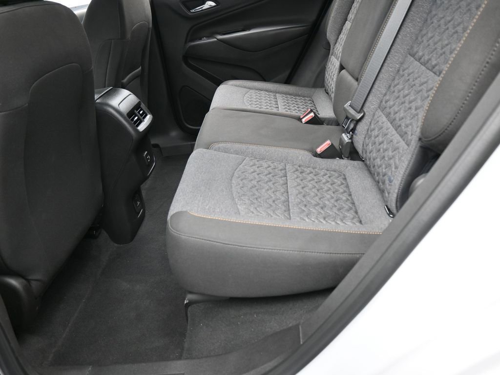 Used 2023 Chevrolet Equinox LT image 36