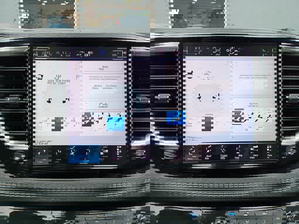 Used 2023 Chrysler Pacifica Touring-L image 20