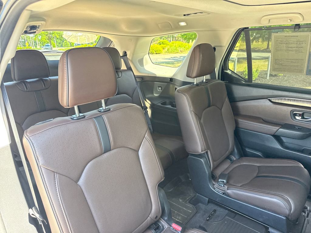 Used 2023 Honda Pilot Elite image 32