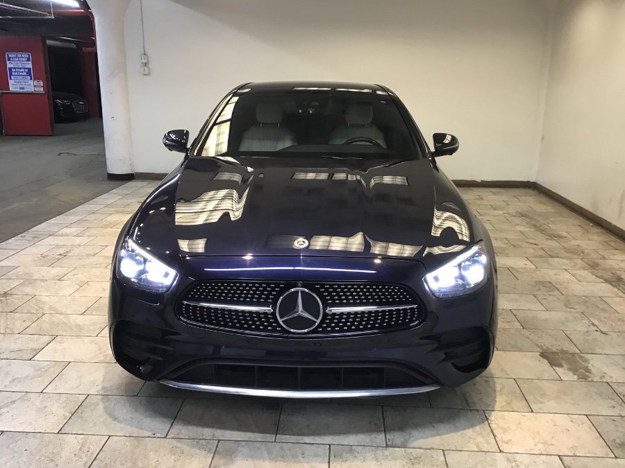 Used 2022 Mercedes-Benz E 350 4MATIC Sedan w/ AMG Line Exterior image 6