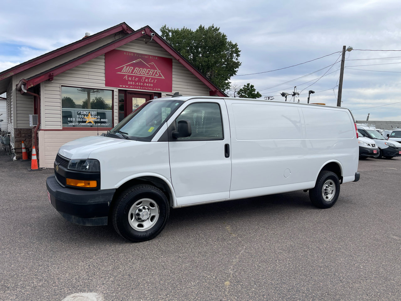 Used 2020 Chevrolet Express 2500 Extended w/ Communications Package image 2
