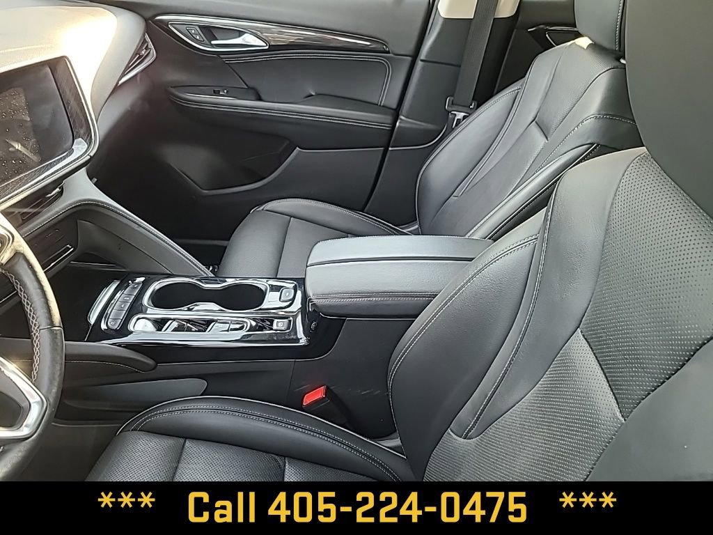 Used 2023 Buick Envision Essence image 18