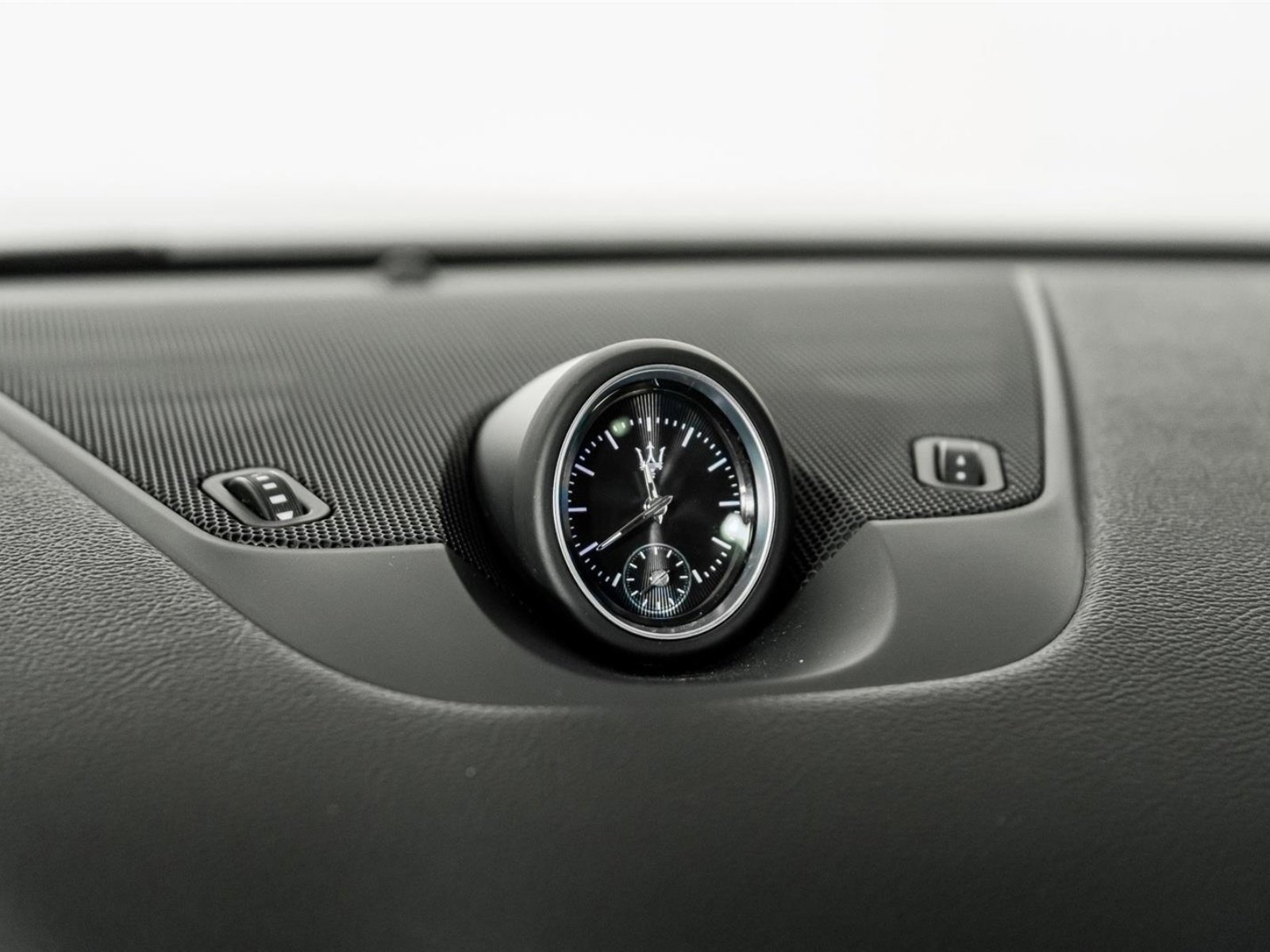 Used 2022 Maserati Levante GT image 40