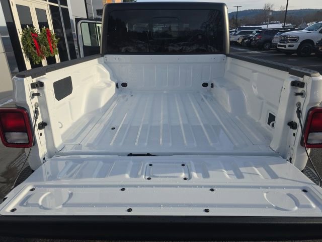 New 2026 Jeep Gladiator Sport AWD/4WD image 25