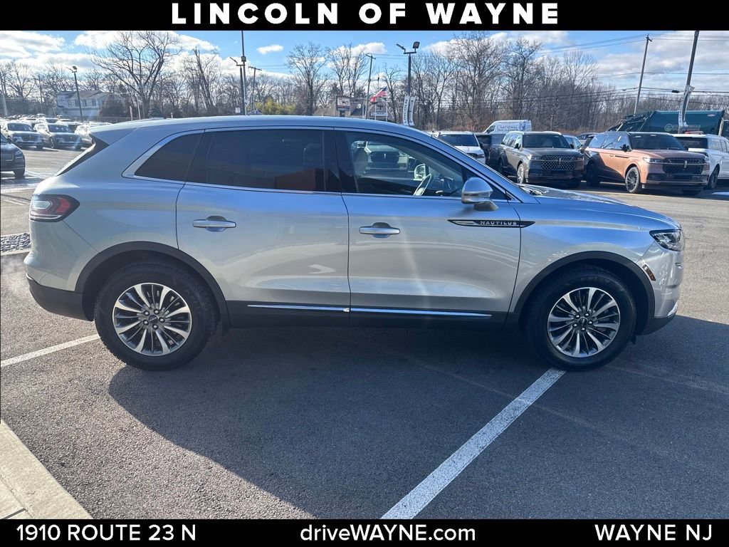 Certified 2023 Lincoln Nautilus AWD w/ Premium Package image 8