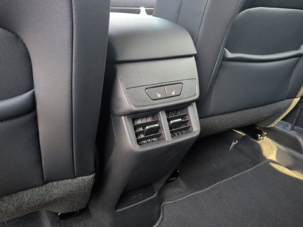 New 2027 Chevrolet Equinox RS w/ Safety and Technology Package AWD/4WD image 32