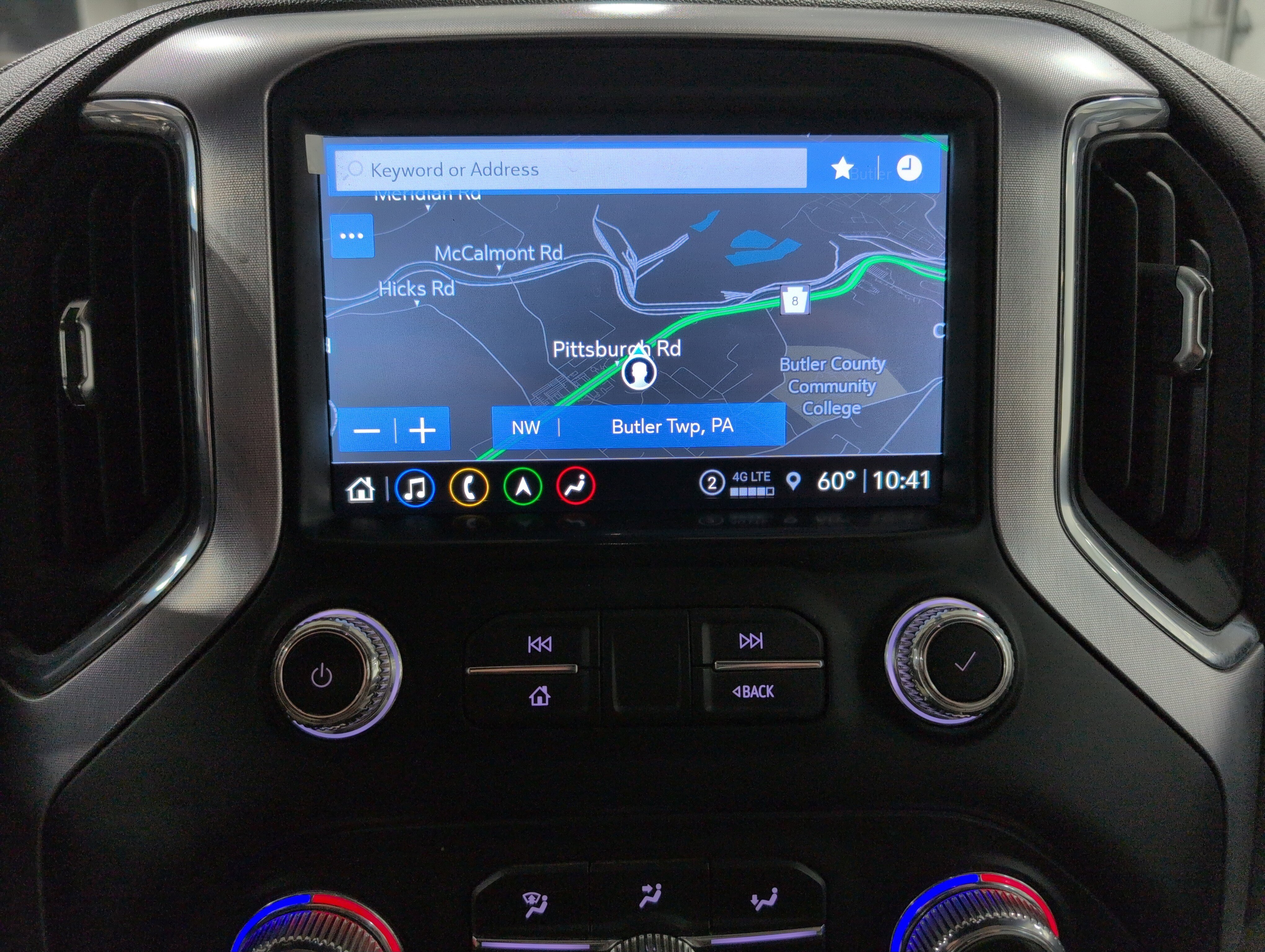 Used 2021 GMC Sierra 2500 SLT w/ SLT Premium Package image 17