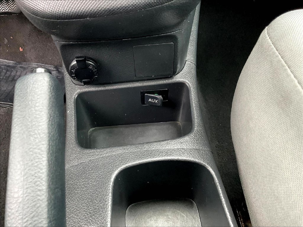 Used 2011 Toyota Matrix FWD image 15