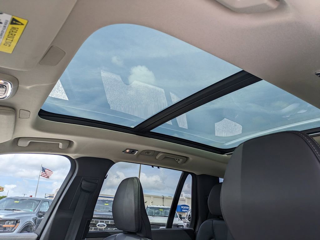 Certified 2022 Volvo XC90 T6 Inscription w/ Advanced Package image 19