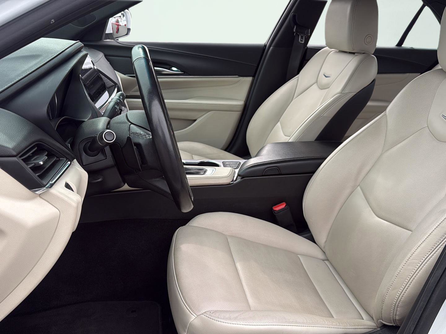 Used 2024 Cadillac CT4 Premium Luxury w/ Climate Package image 18